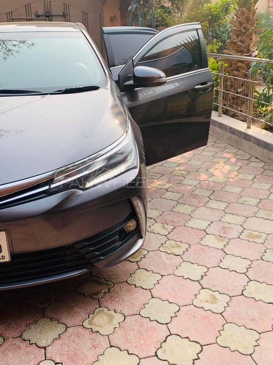 Toyota Corolla 2019 for Sale in Peshawar Toyota Corolla 2019 for Sale in Peshawar Image-9