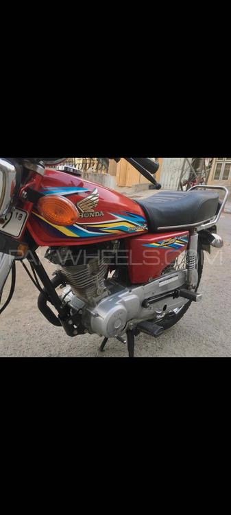 Honda CG 125 2018 for Sale in Lahore Image-1
