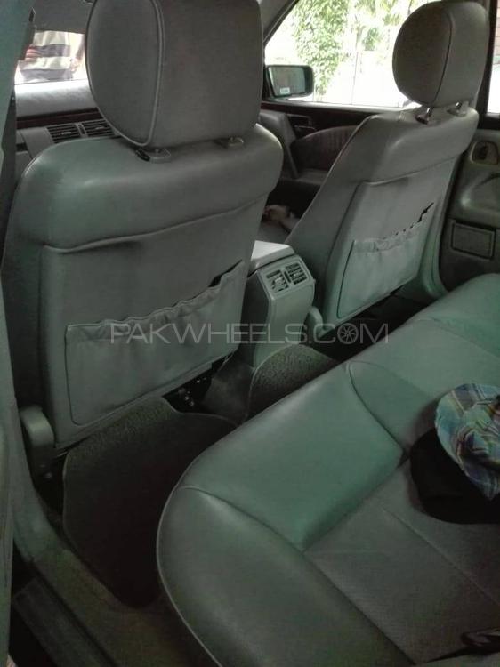 Mercedes Benz E Class 2000 for Sale in Lahore Mercedes Benz E Class 2000 for Sale in Lahore Image-6