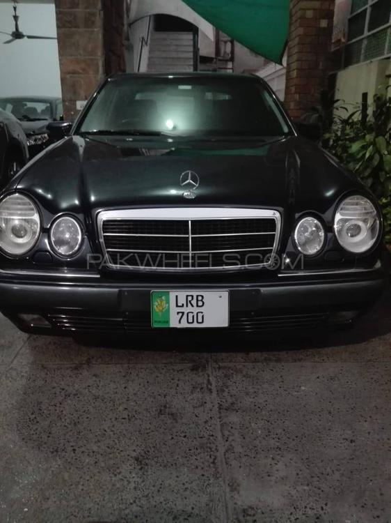 Mercedes Benz E Class 2000 for Sale in Lahore Mercedes Benz E Class 2000 for Sale in Lahore Image-7