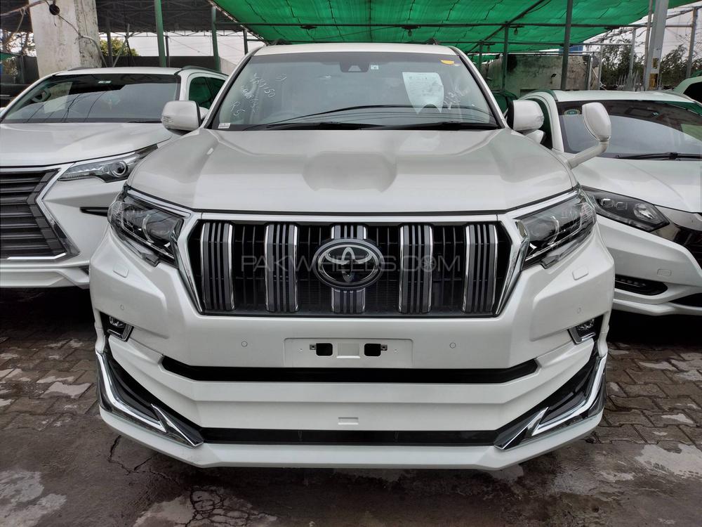 Toyota Prado 2017 for Sale in Lahore Image-1