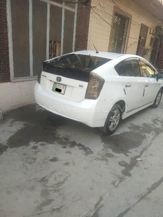 Toyota Prius 2014 for Sale in Faisalabad Toyota Prius 2014 for Sale in Faisalabad Image-2
