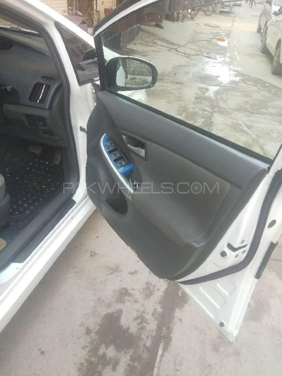 Toyota Prius 2014 for Sale in Faisalabad Toyota Prius 2014 for Sale in Faisalabad Image-12
