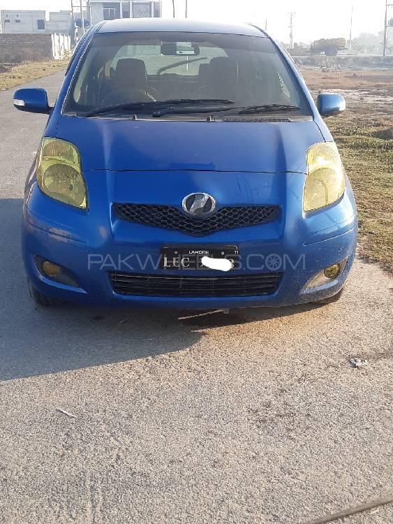 Toyota Vitz 2009 for Sale in Jhang Image-1