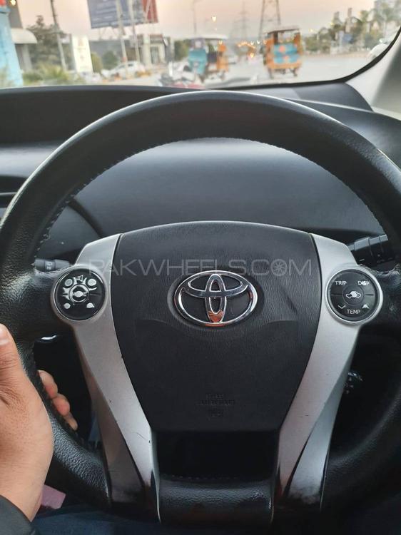 Toyota Prius 2010 for Sale in Islamabad Toyota Prius 2010 for Sale in Islamabad Image-4