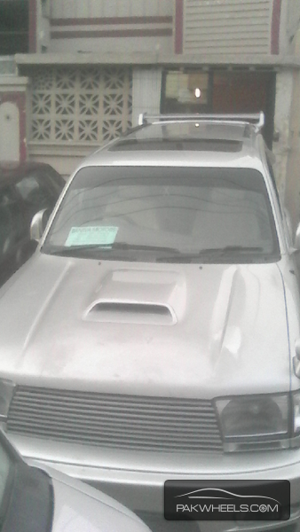 Toyota Surf 2001 for Sale in Karachi Image-1