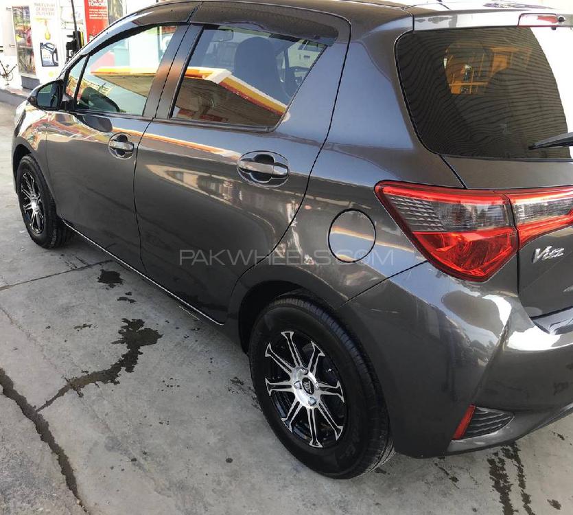 Toyota Vitz 2020 for Sale in Mardan Image-1