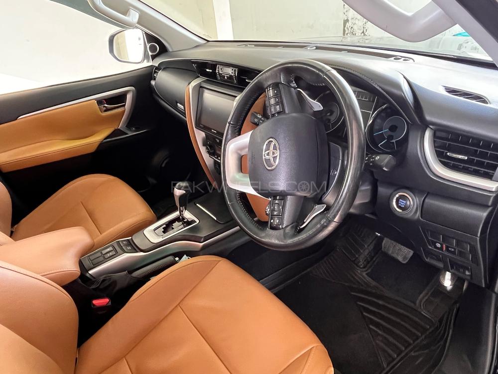 Toyota Fortuner 2018 for Sale in Islamabad Toyota Fortuner 2018 for Sale in Islamabad Image-4