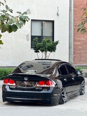 Honda Civic - 2009