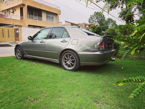 Toyota Altezza - 2002