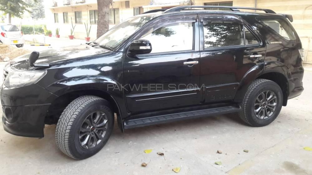 Toyota Fortuner 2015 for Sale in Islamabad Image-1