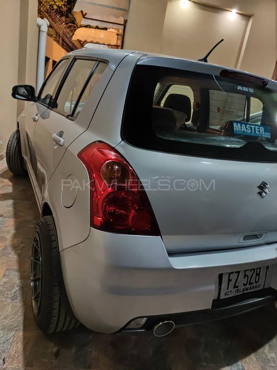 suzuki swift sports tail light Image-1