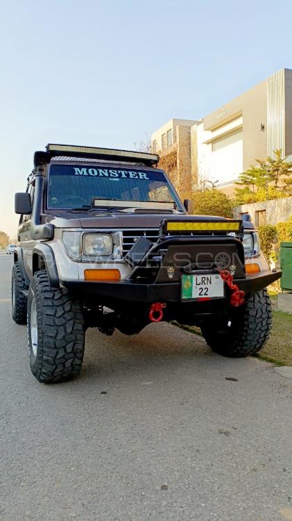 Toyota Land Cruiser - 1990 Monster Image-1