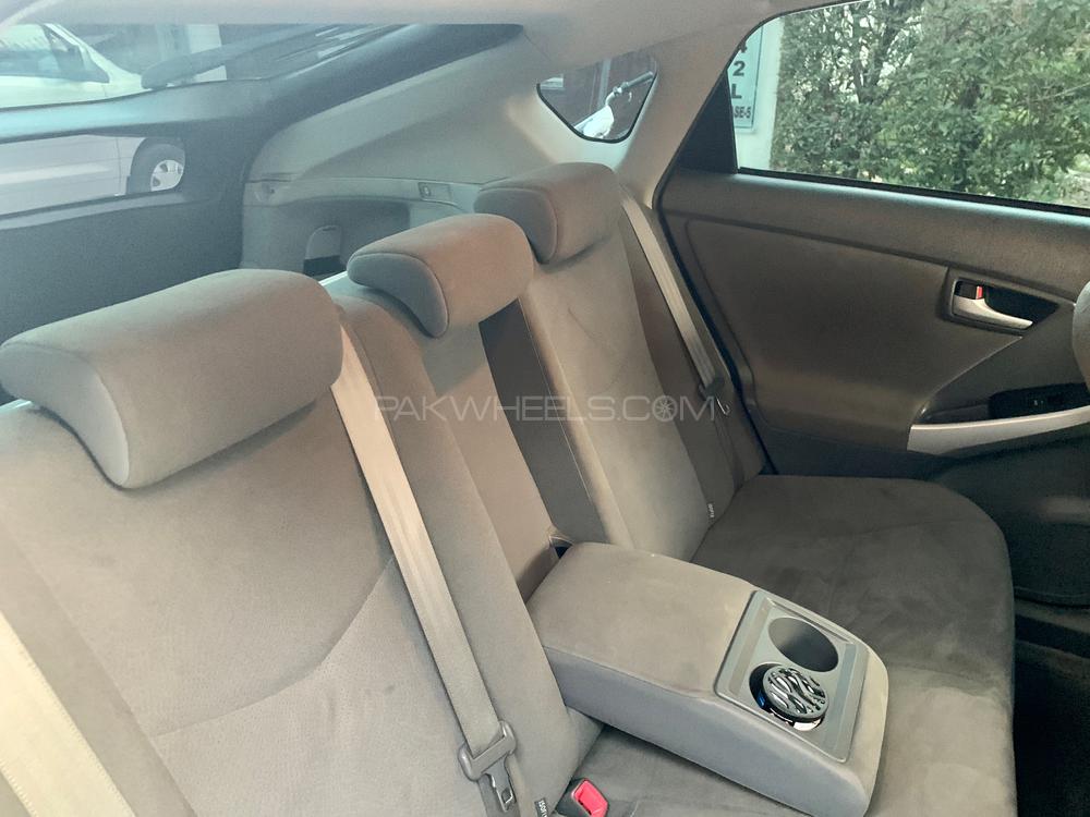 ٹویوٹا پریوس 2011 for Sale in لاہور ٹویوٹا پریوس 2011 for Sale in لاہور Image-10