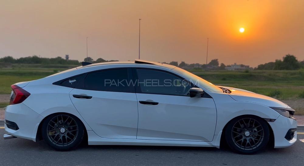 Honda Civic - 2021 Nemo Image-1
