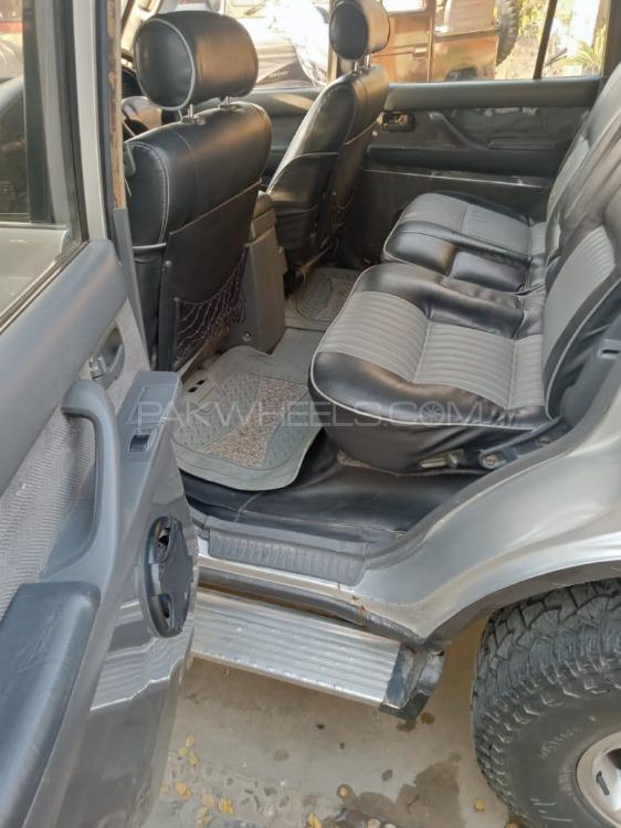 Toyota Land Cruiser 1993 for Sale in Karachi Toyota Land Cruiser 1993 for Sale in Karachi Image-10
