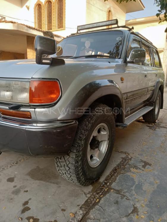 Toyota Land Cruiser 1993 for Sale in Karachi Toyota Land Cruiser 1993 for Sale in Karachi Image-11
