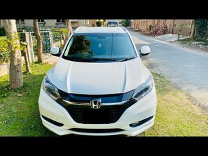 Honda Vezel Hybrid Z Honda Sensing  2015 for Sale in Lahore