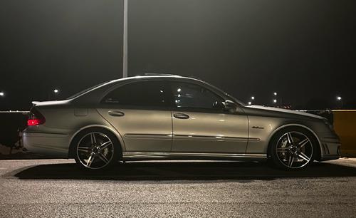Mercedes Benz E Class - 2007