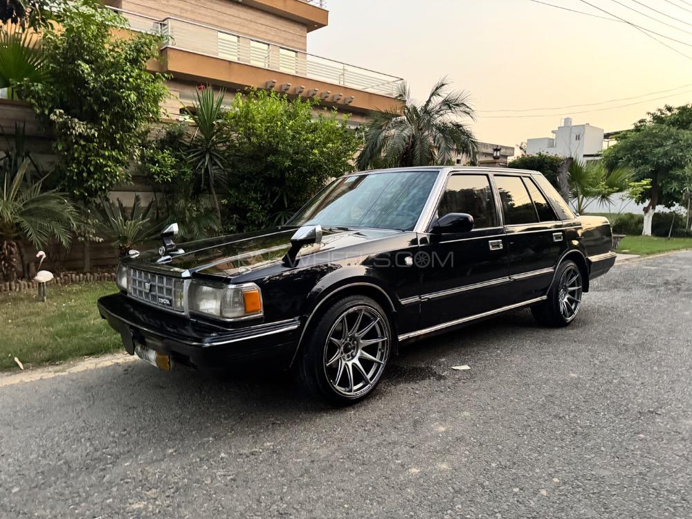 Toyota Crown - 1986 Supermercy  Image-1