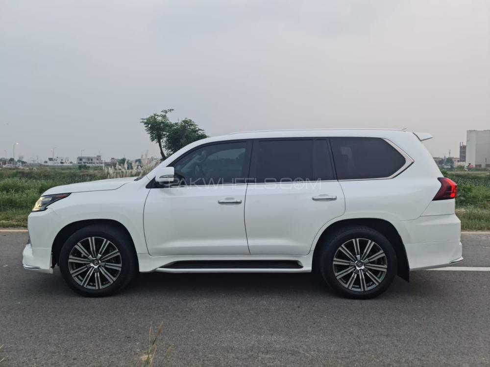 Lexus LX Series 2016 for Sale in Lahore Image-1