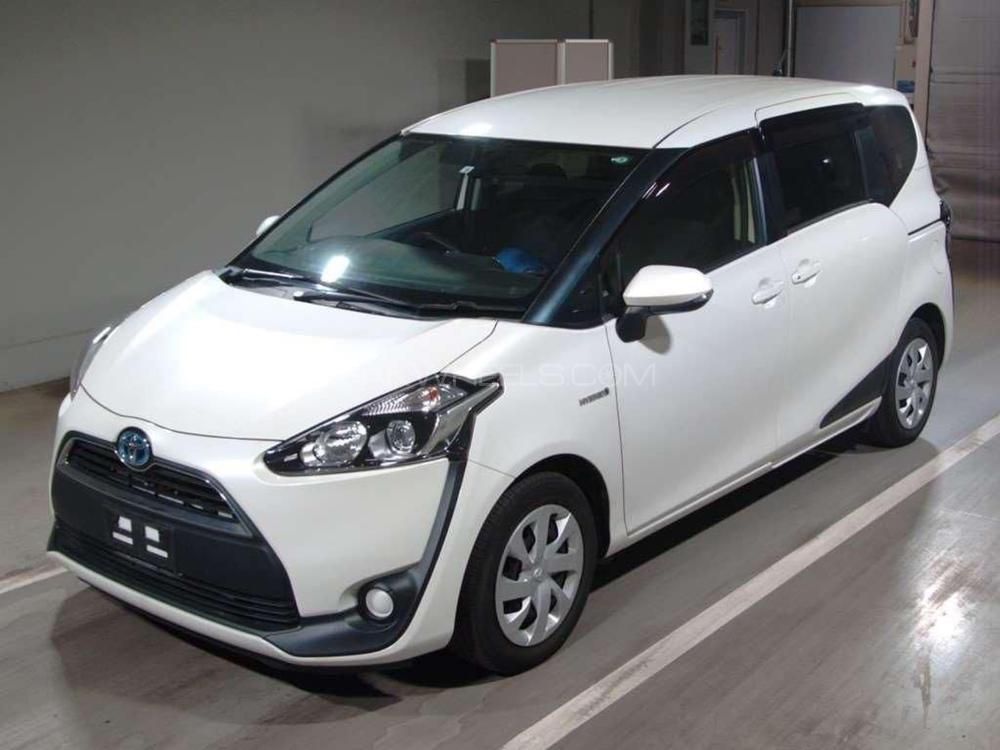 Toyota Sienta 2016 for Sale in Karachi Image-1