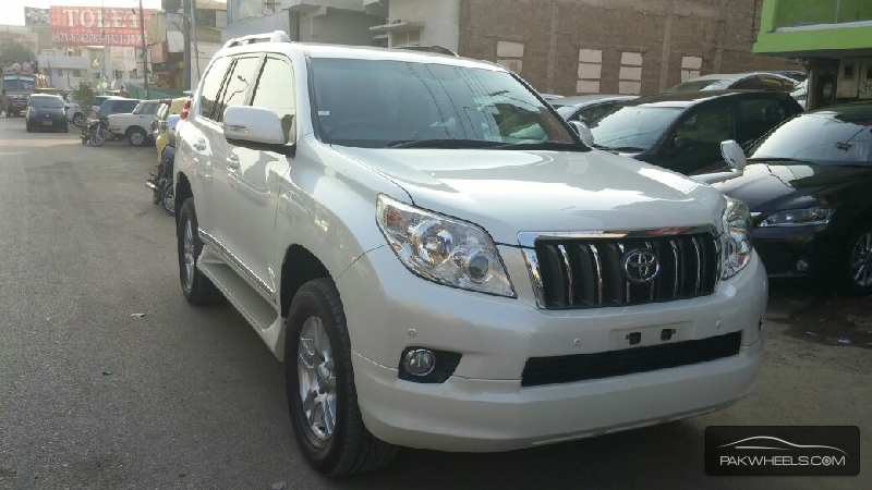 Toyota Prado 2009 for Sale in Karachi Image-1