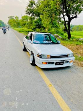 Toyota Corolla - 1988