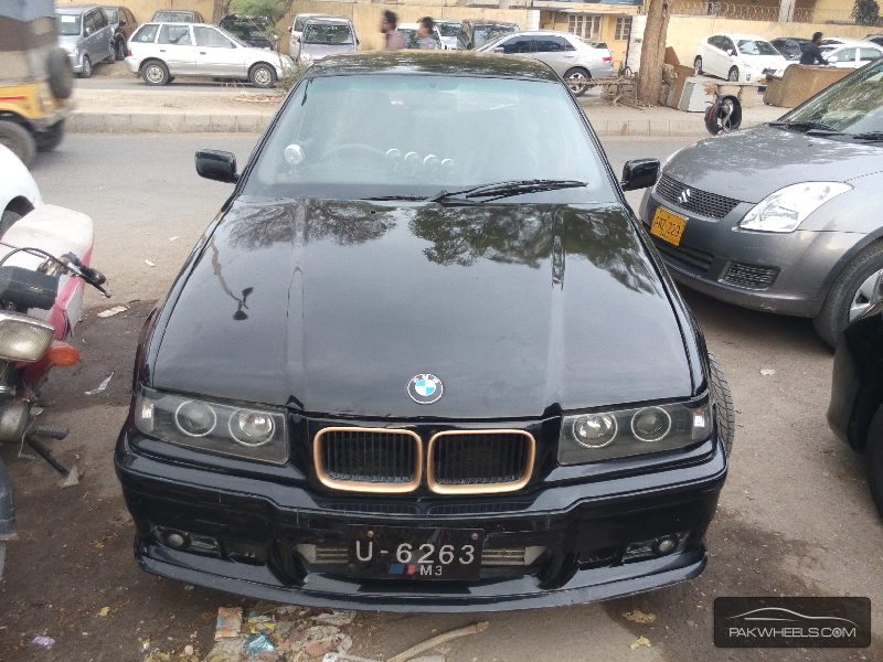 BMW 3 Series 2004 for Sale in Karachi Image-1
