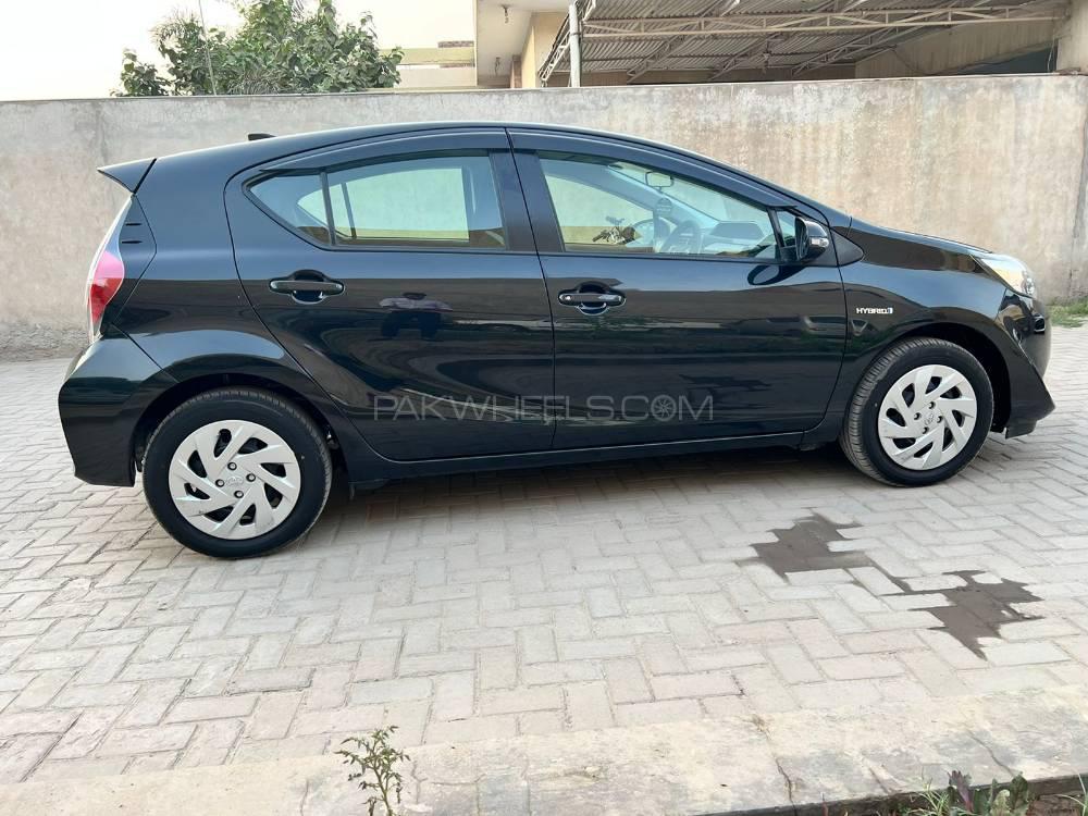 ٹویوٹا اکوا 2018 for Sale in ملتان ٹویوٹا اکوا 2018 for Sale in ملتان Image-2