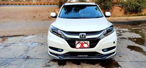 Honda Vezel Hybrid Z Honda Sensing  2015 for Sale in Bahawalpur
