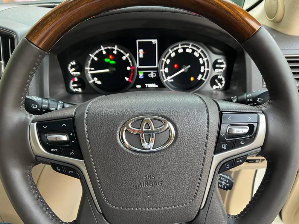 ٹویوٹا لینڈ کروزر 2016 for Sale in لاہور ٹویوٹا لینڈ کروزر 2016 for Sale in لاہور Image-10