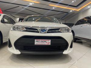 Toyota Corolla Axio Hybrid 1.5 2018 for Sale in Peshawar