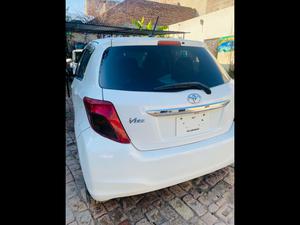 Toyota Vitz F 1.0 2012 for Sale in Wah cantt