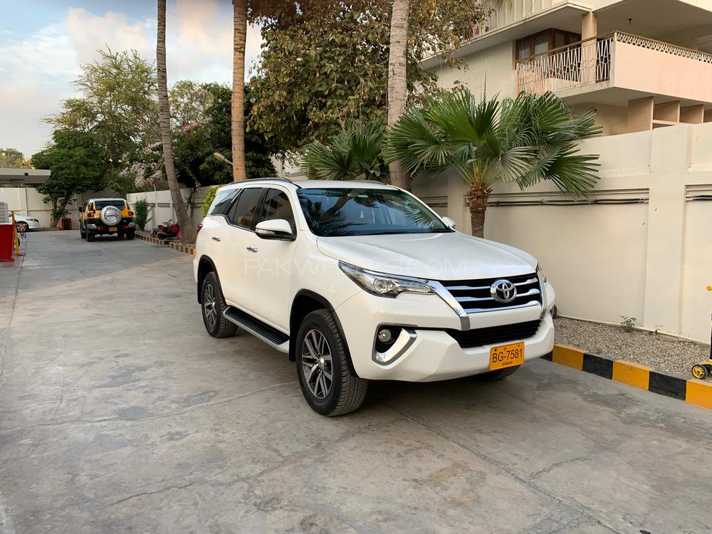 ٹویوٹا فورچیونر 2018 for Sale in کراچی ٹویوٹا فورچیونر 2018 for Sale in کراچی Image-2