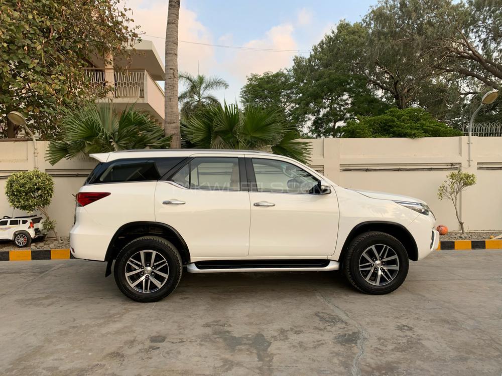 ٹویوٹا فورچیونر 2018 for Sale in کراچی ٹویوٹا فورچیونر 2018 for Sale in کراچی Image-3