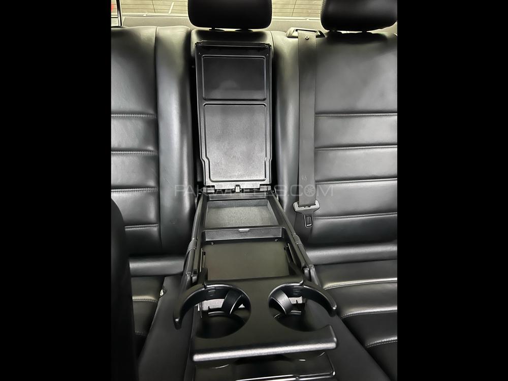 Mercedes Benz C Class 2010 for Sale in Karachi Mercedes Benz C Class 2010 for Sale in Karachi Image-14
