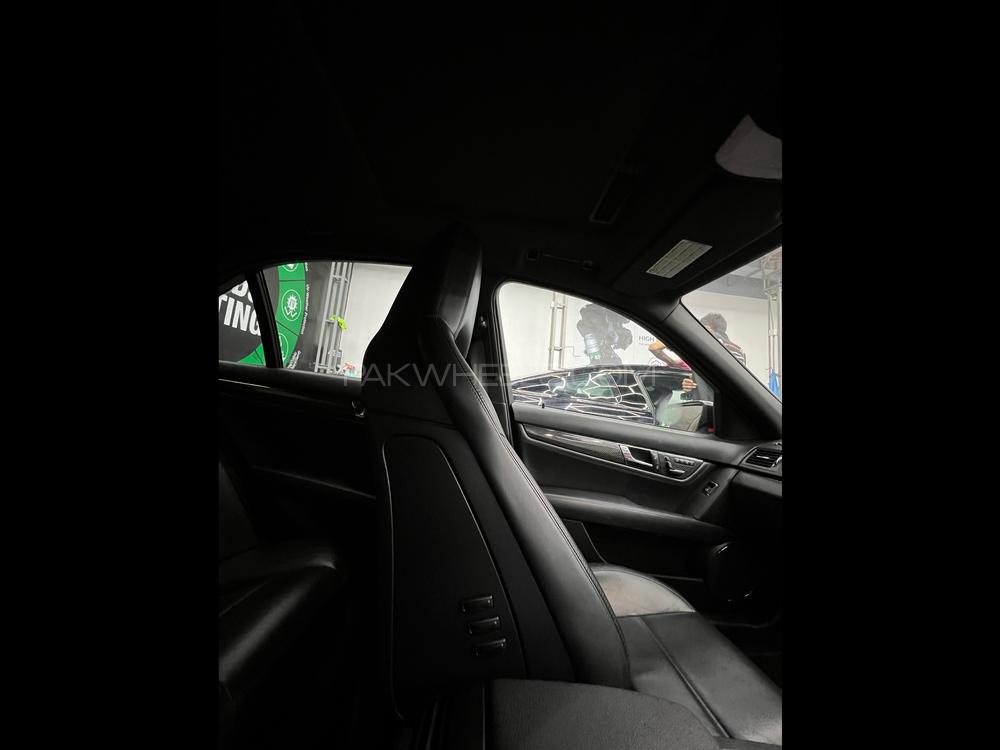 Mercedes Benz C Class 2010 for Sale in Karachi Mercedes Benz C Class 2010 for Sale in Karachi Image-20