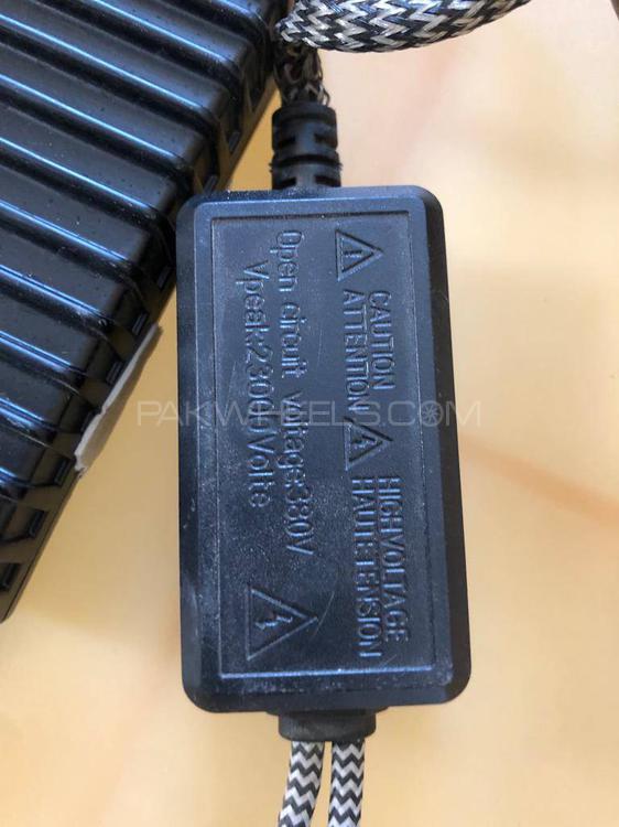 Suzuki every hid lights H4 and blaster available 7 days used Image-1
