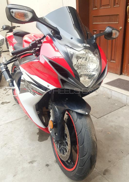 سوزوکی GSX-R600 2013 for Sale سوزوکی GSX-R600 2013 for Sale Image-4