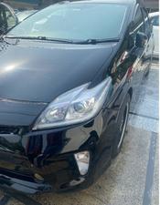 Toyota Prius G Touring Selection 1.8 2012 for Sale in Sialkot