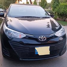 Toyota Yaris GLI CVT 1.3 2020 for Sale in Lahore