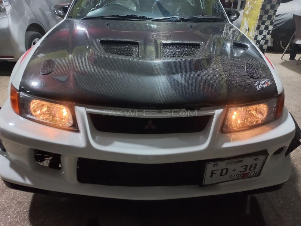 Mitsubishi Lancer - 2000 Tommi makinen edition Image-1