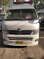 Toyota Hiace Grand Cabin 2013 for Sale in Peshawar