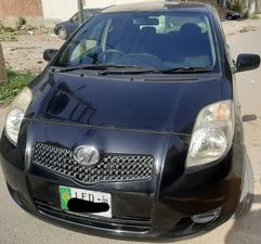 Toyota Vitz F 1.0 2005 for Sale in Lahore