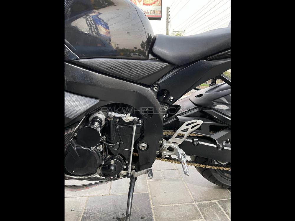 سوزوکی GSX-R600 2013 for Sale سوزوکی GSX-R600 2013 for Sale Image-8