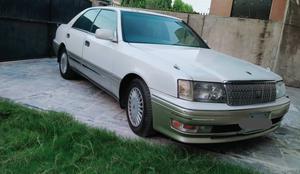 Toyota Crown Royal Saloon G 1998 for Sale in Lahore