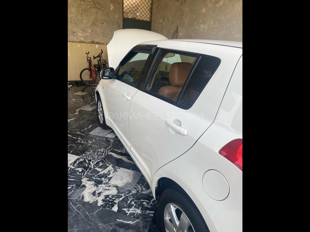 سوزوکی سوئفٹ 2018 for Sale in فیصل آباد سوزوکی سوئفٹ 2018 for Sale in فیصل آباد Image-3