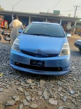 Toyota Prius G 1.8 2012 for Sale in Nowshera