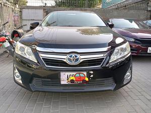 Toyota Camry Hybrid 2013 for Sale in Lahore